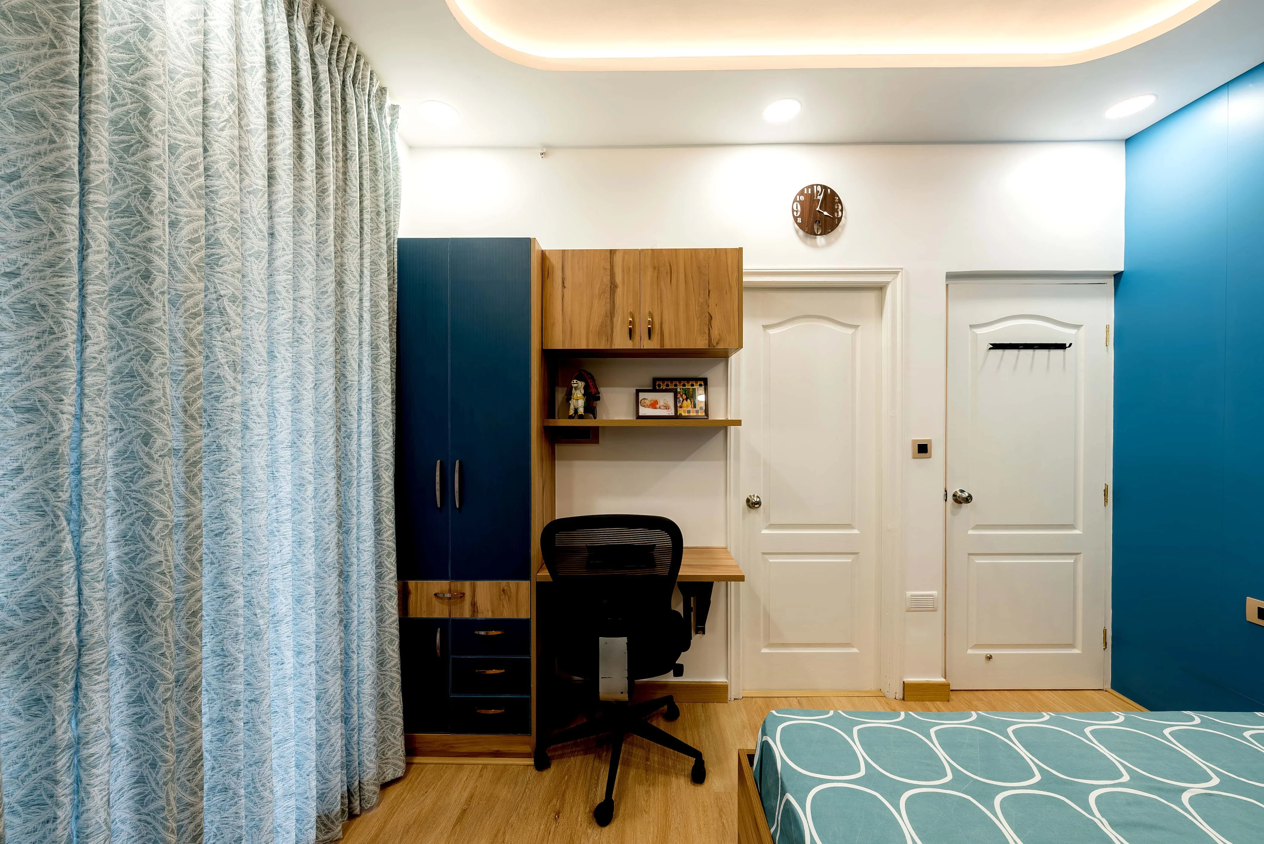 Primary bedroom interior view 3