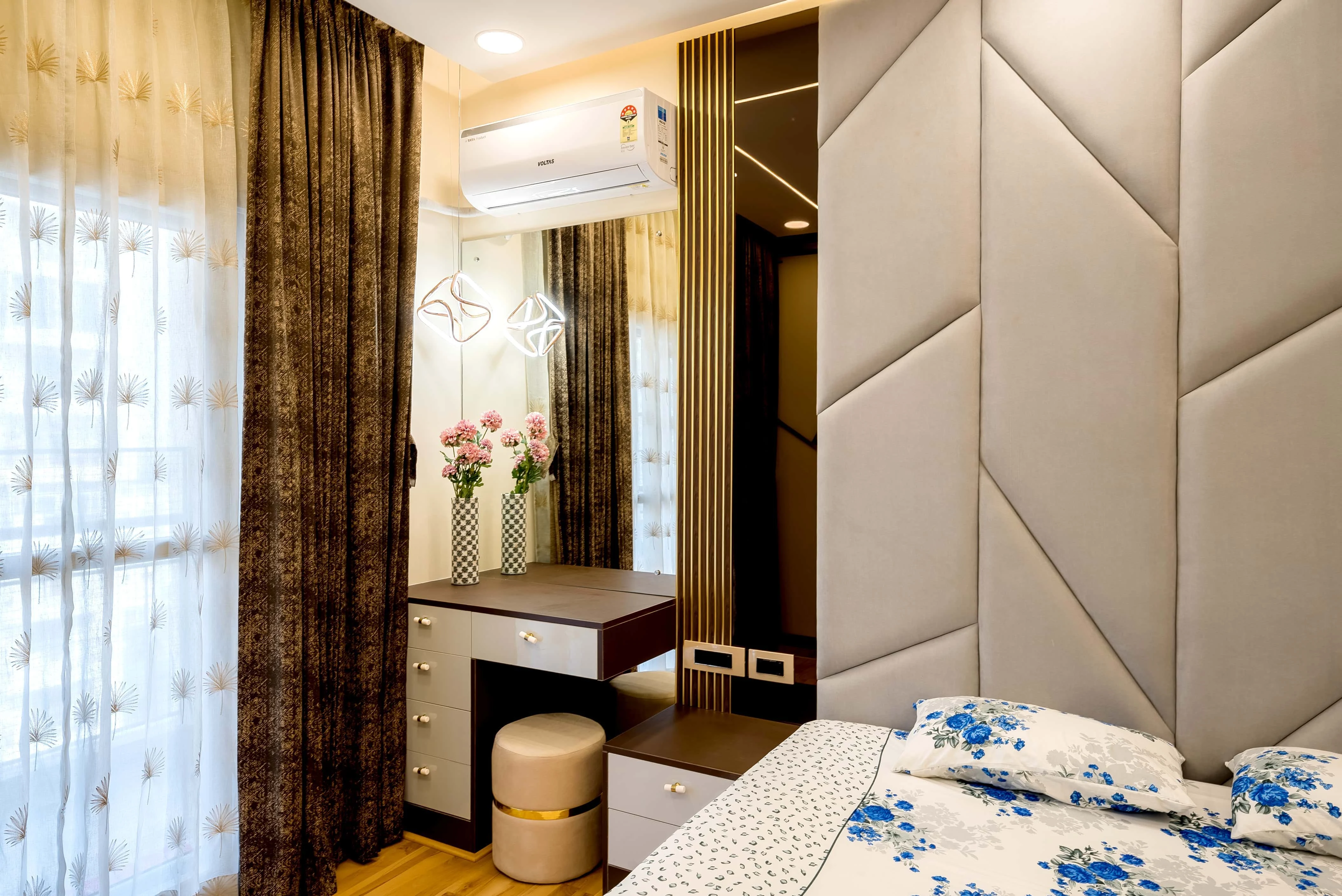 Guest bedroom interior view 1